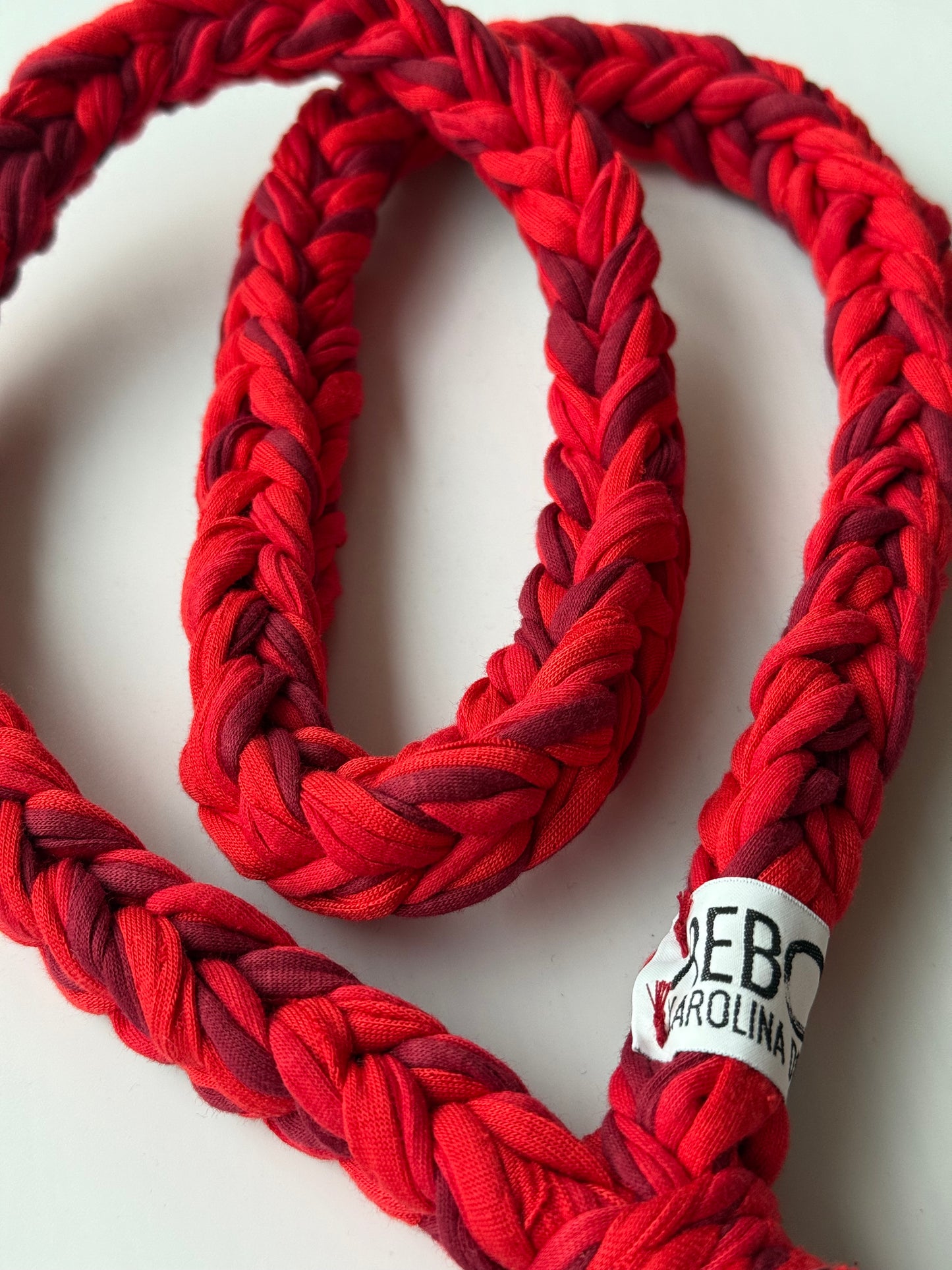 Popruh na telefon – Scarlet