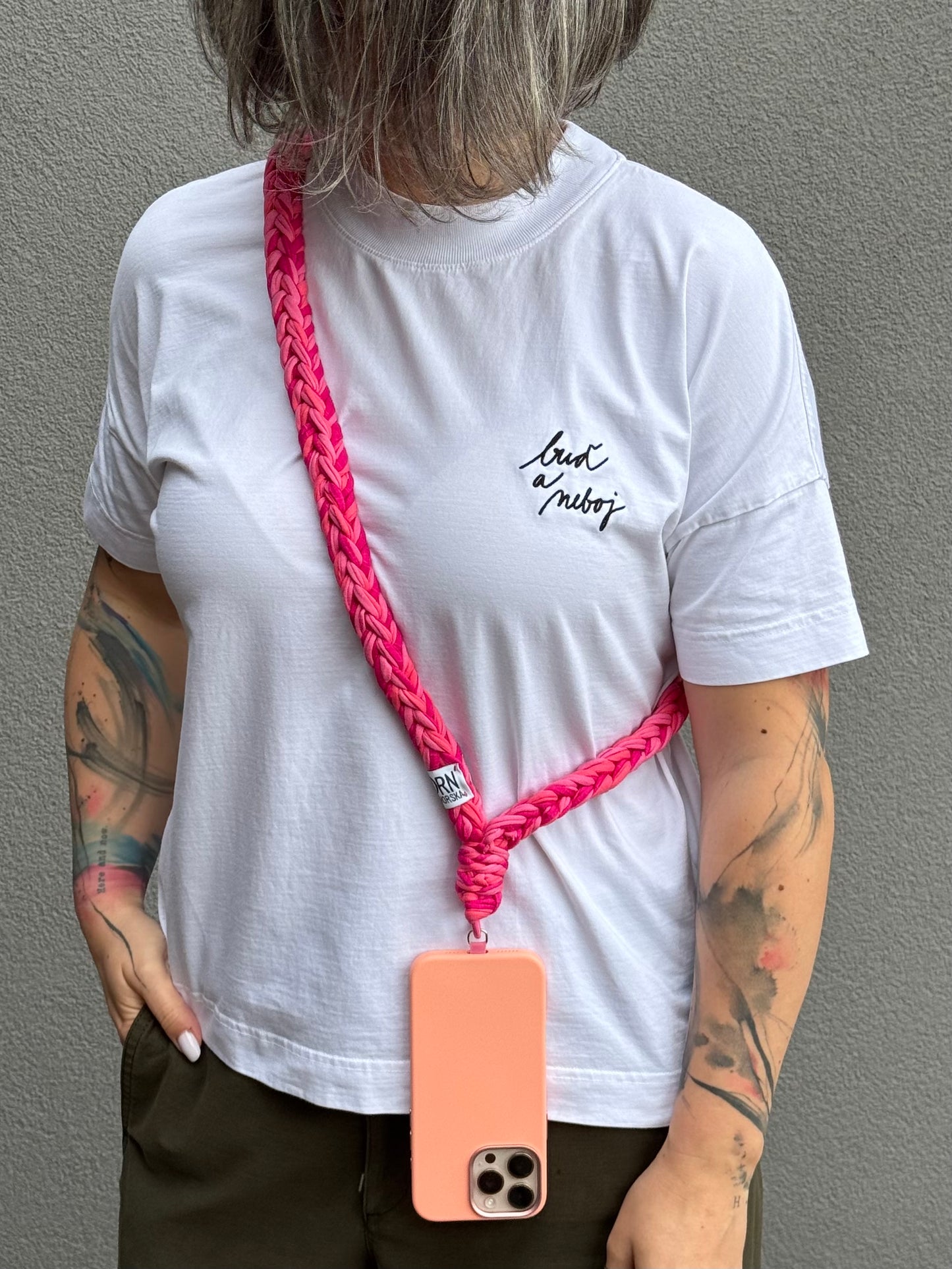 Popruh na telefon – Barbie