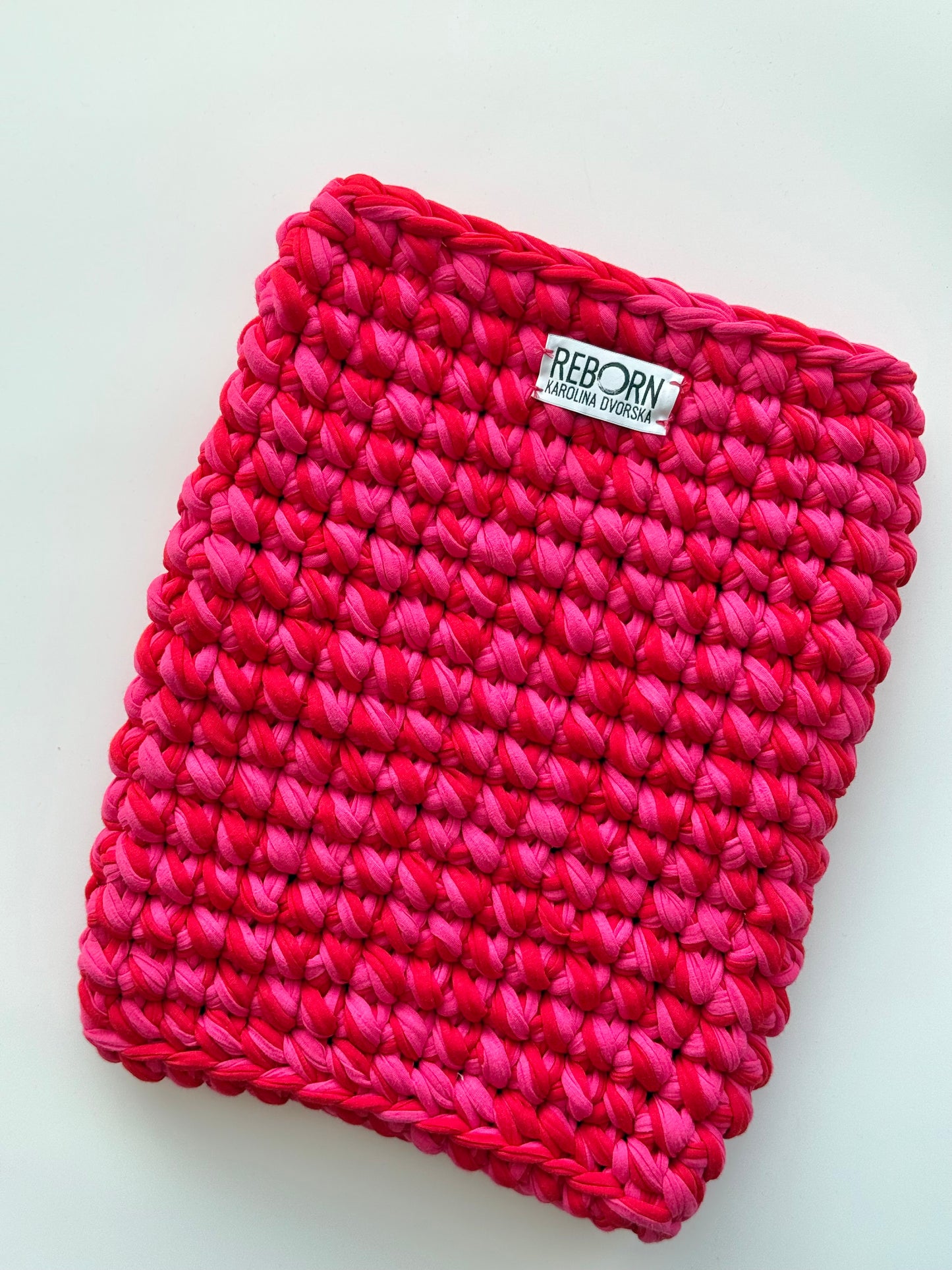 Kapsa na notebook – Pink Cherry