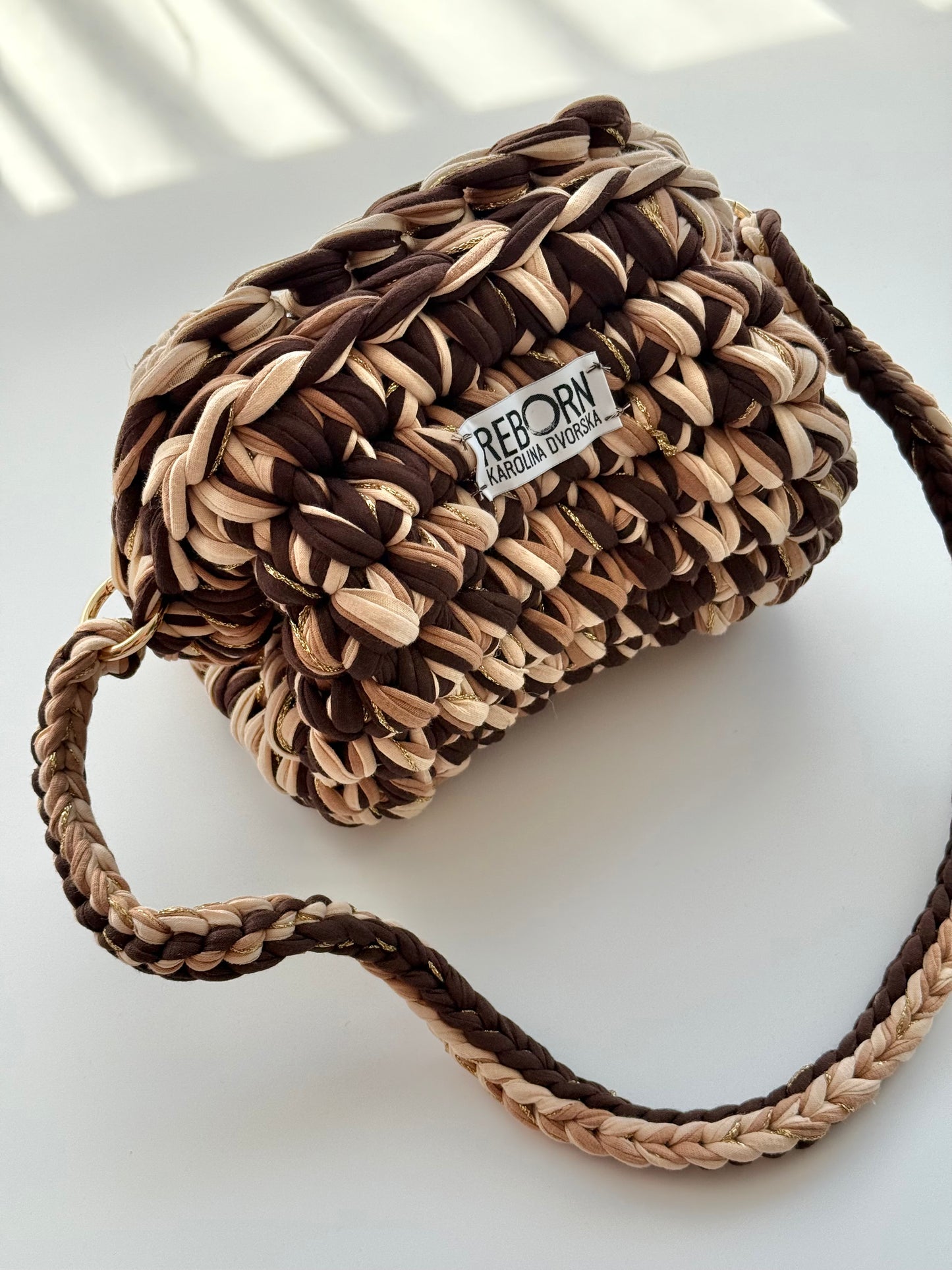 Clutch kabelka – Golden Coffee