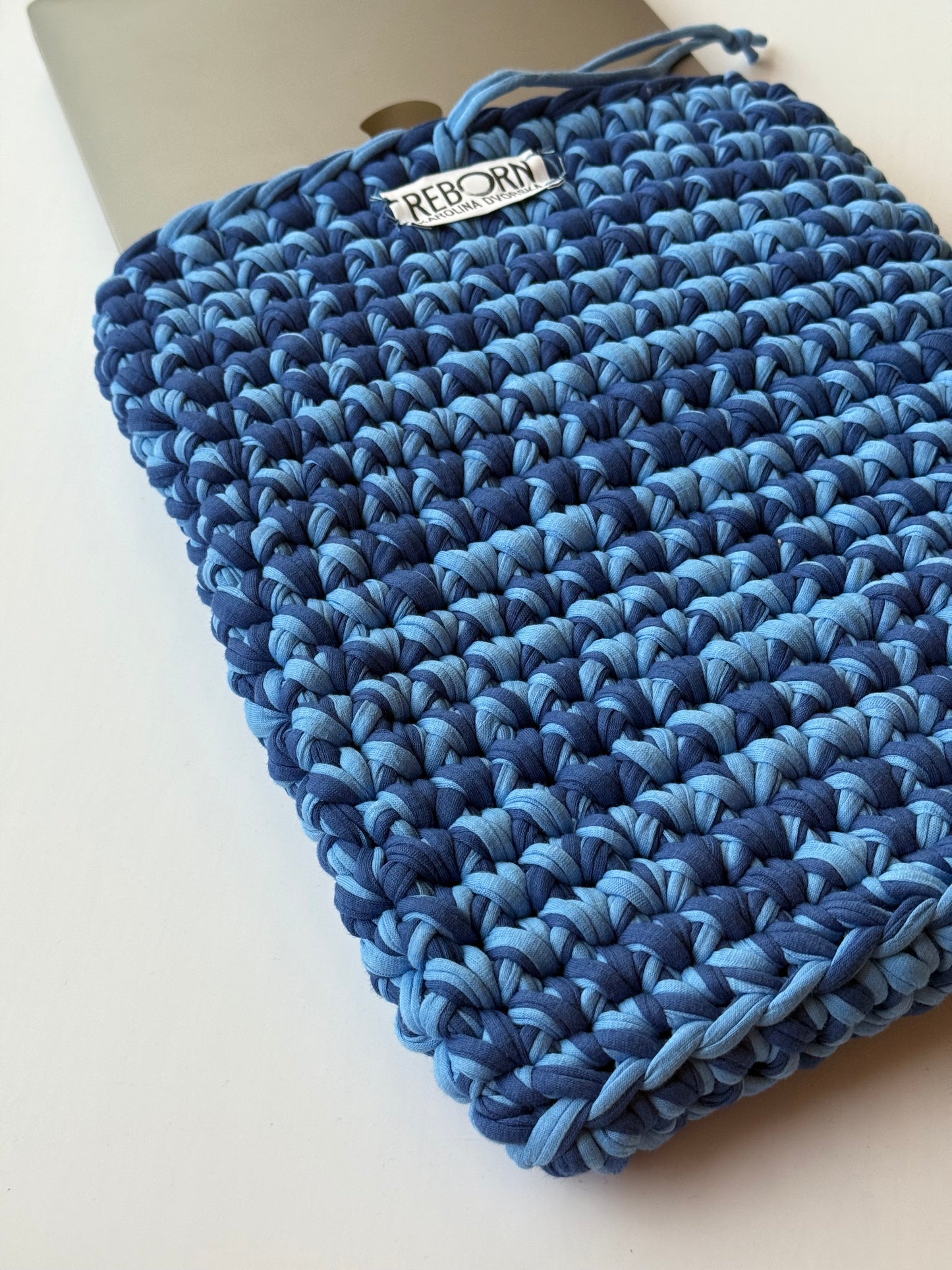 Kapsa na notebook – Ocean
