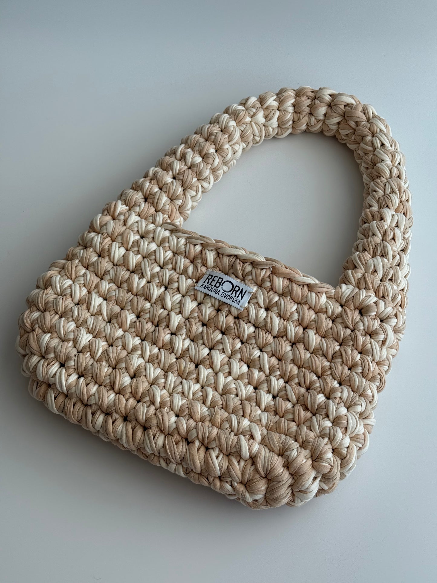 Maxi Lock kabelka – Beige Shade
