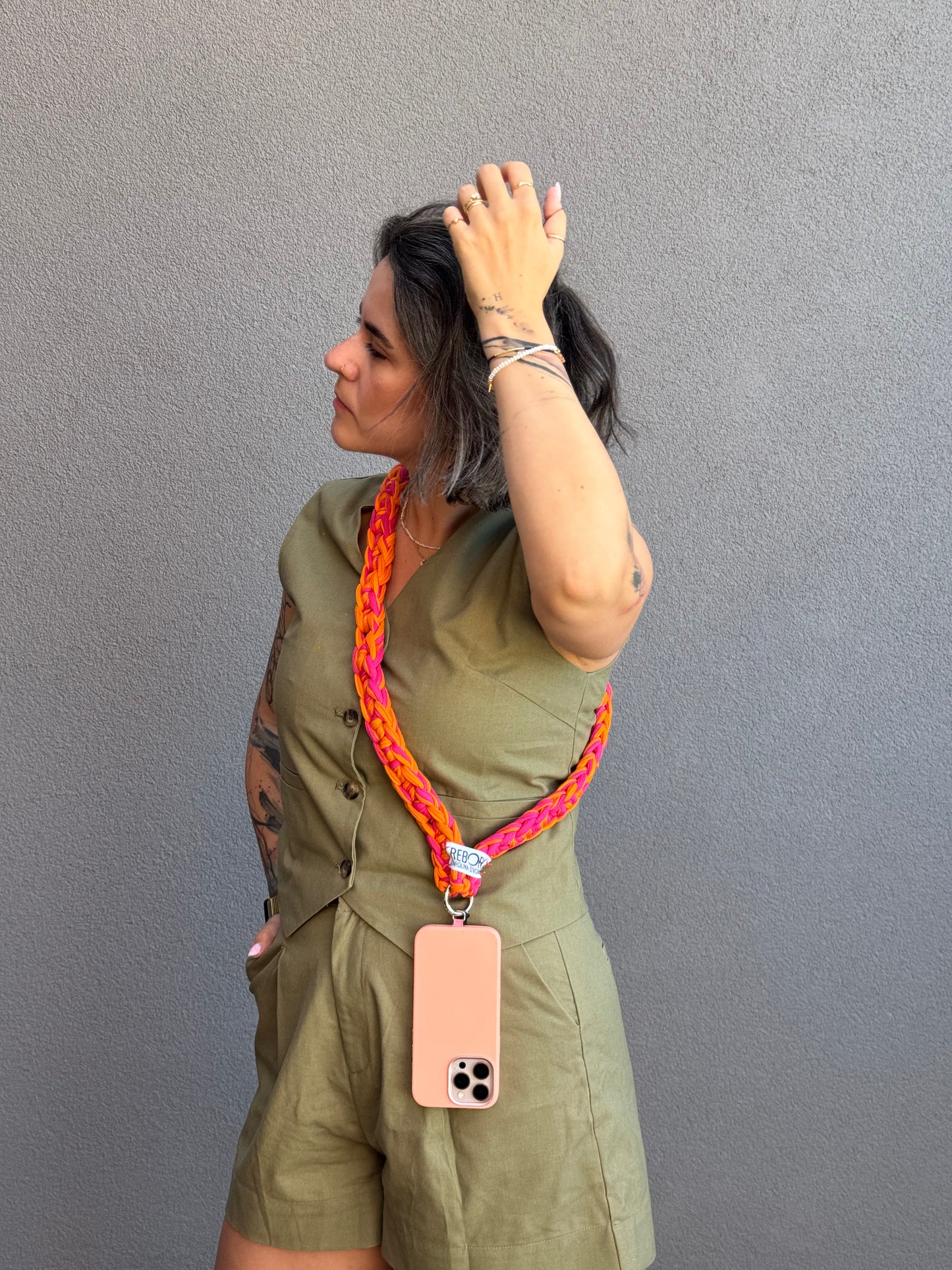 Popruh na telefon – Mango Raspberry Bright