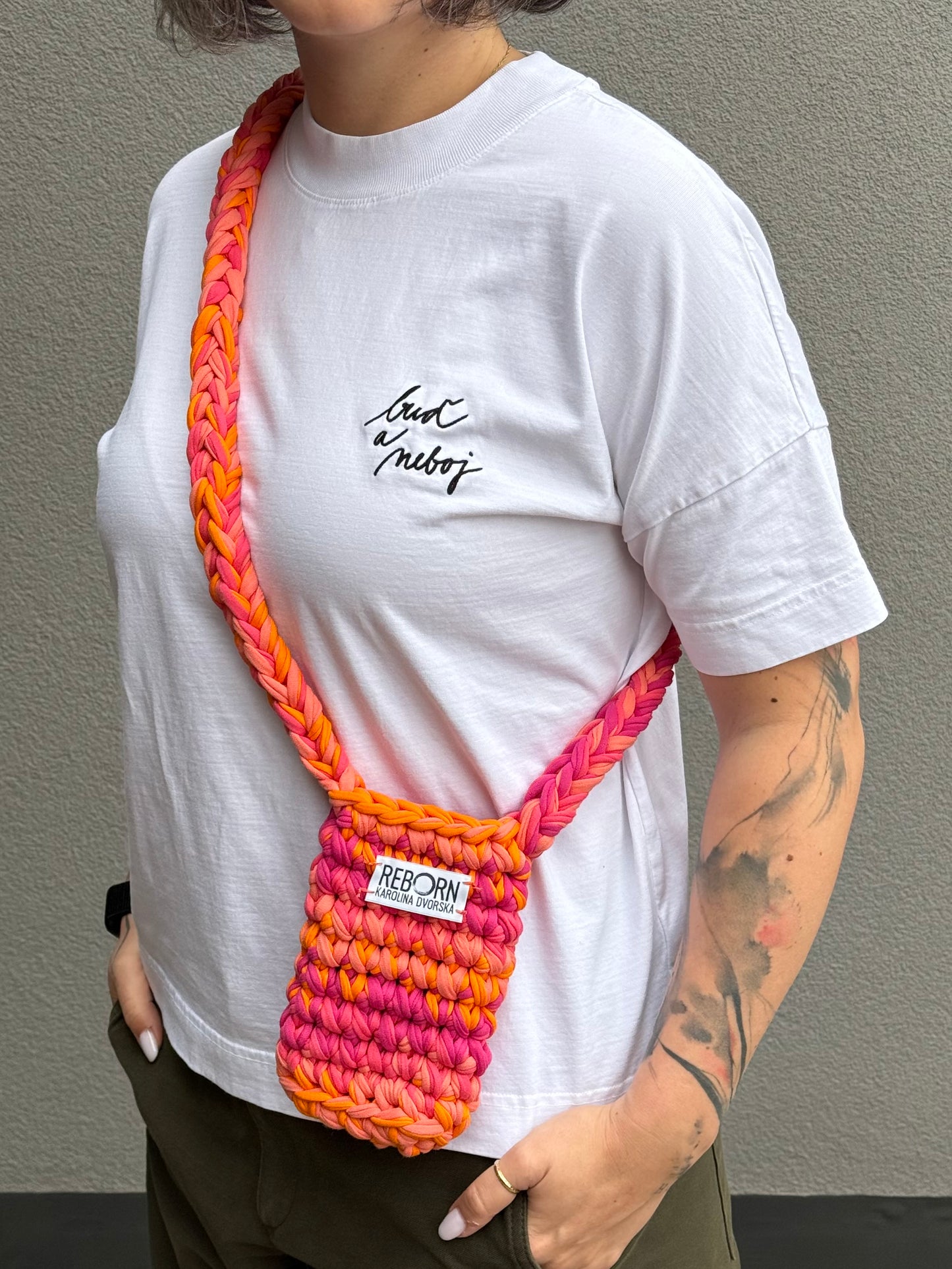 Crossbody kapsa na telefon – Mango Raspberry