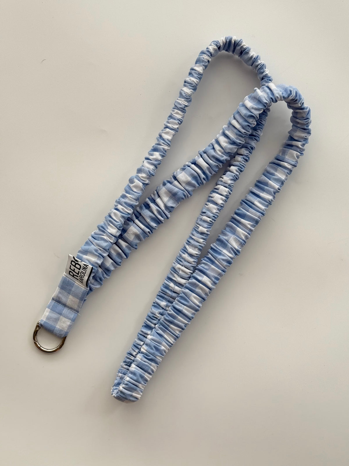 Látkový popruh na telefon – Checked Light Blue Scrunch