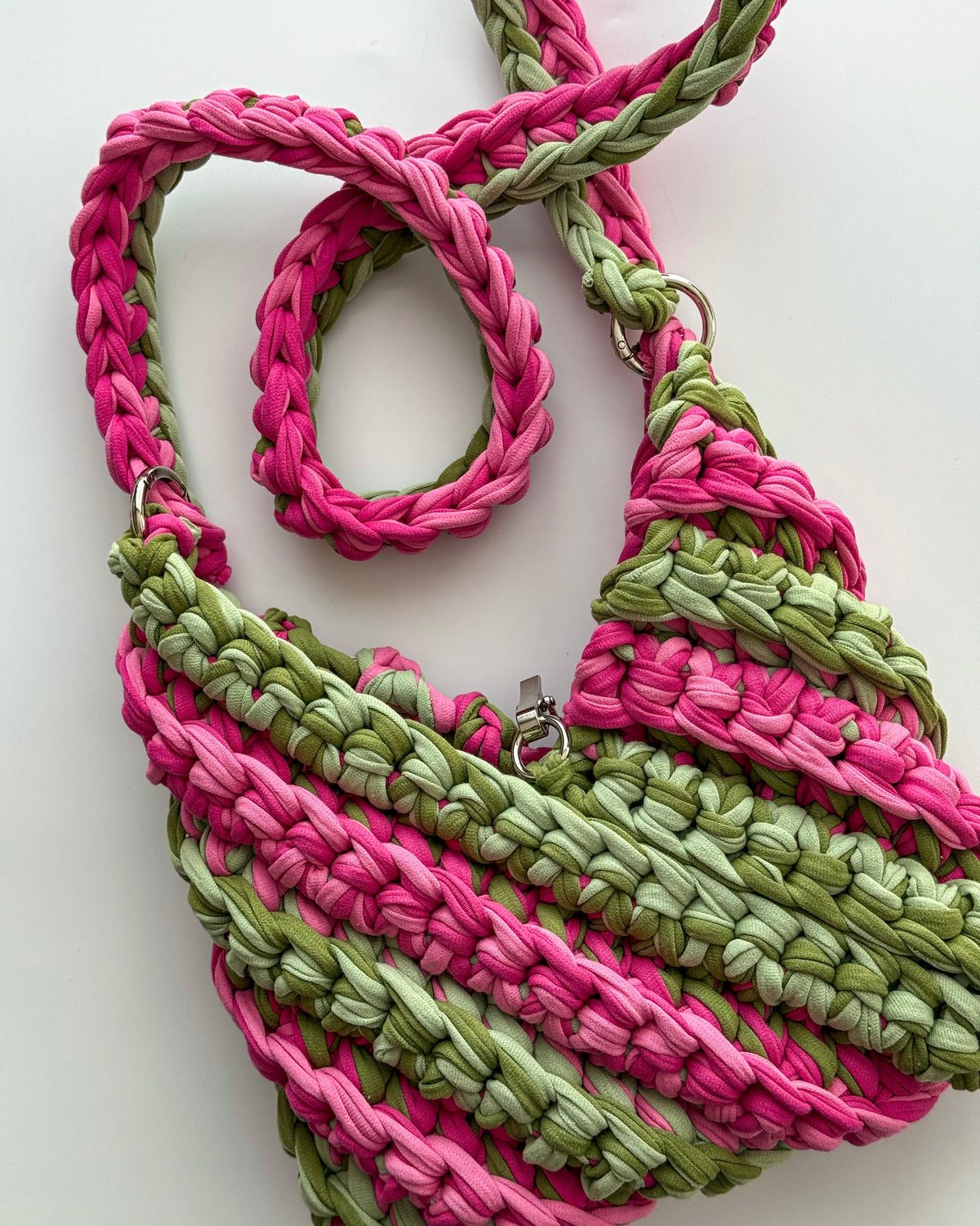 Triangle kabelka – Strawberry Matcha