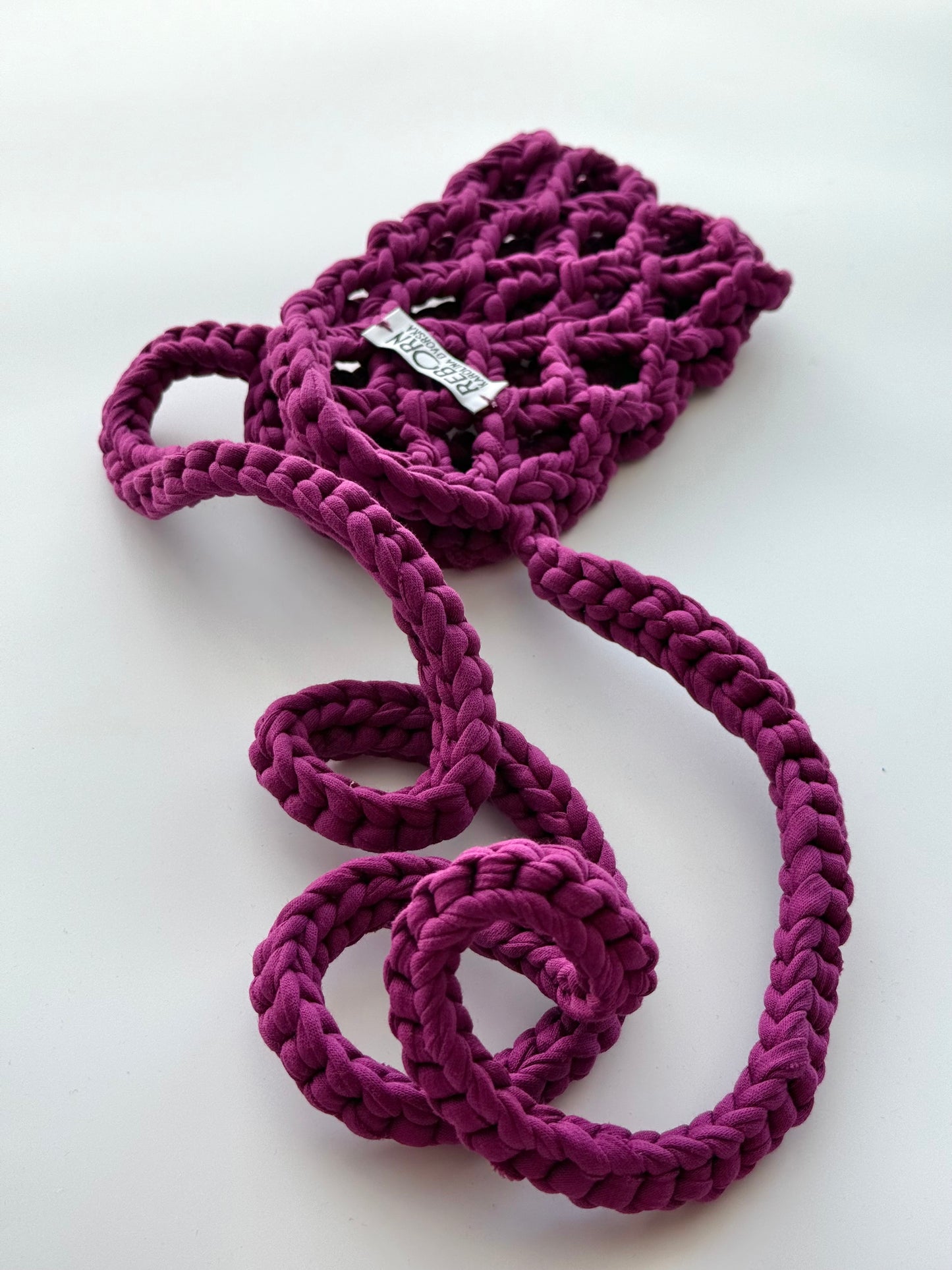 Crossbody síťovka na telefon – Fuchsia