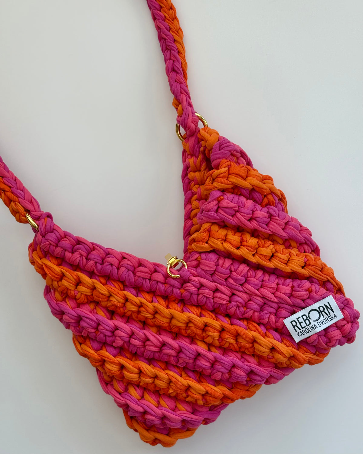 Triangle kabelka – Mango Raspberry